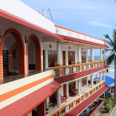 Hotel Sea View Palace - The Beach Hotel Kovalam Buitenkant foto