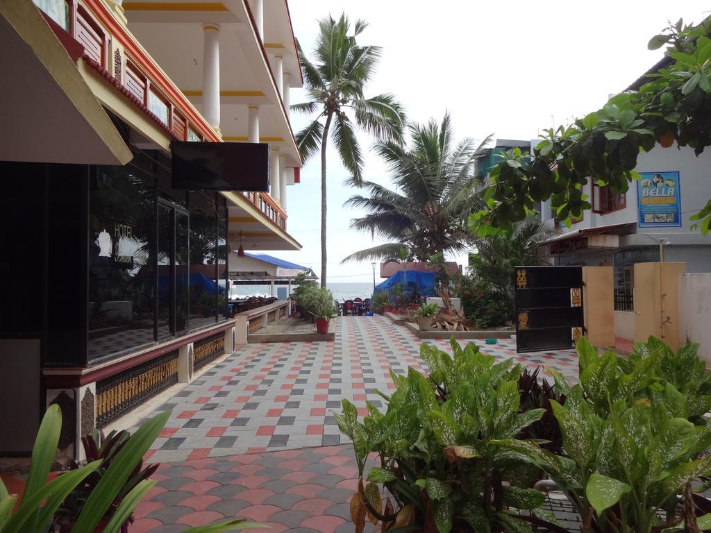 Hotel Sea View Palace - The Beach Hotel Kovalam Buitenkant foto
