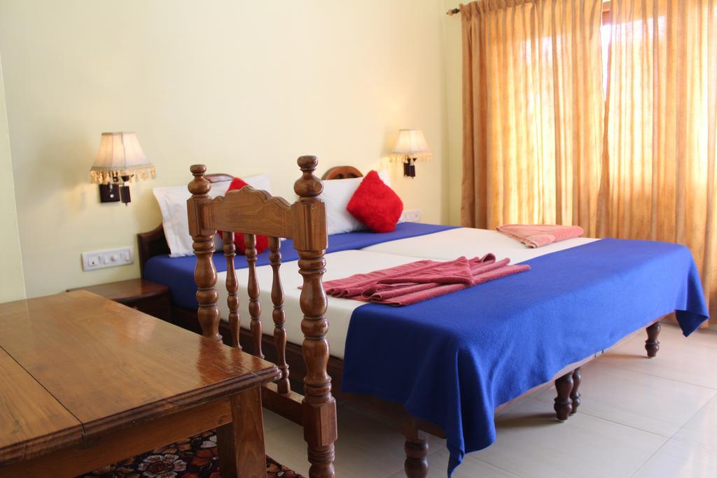Hotel Sea View Palace - The Beach Hotel Kovalam Buitenkant foto